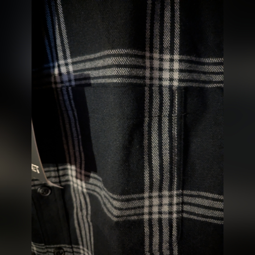 Free Planet Black and Gray Plaid Flannel Overshirt Men's Size M Long Sleeve - Picture 8 of 10